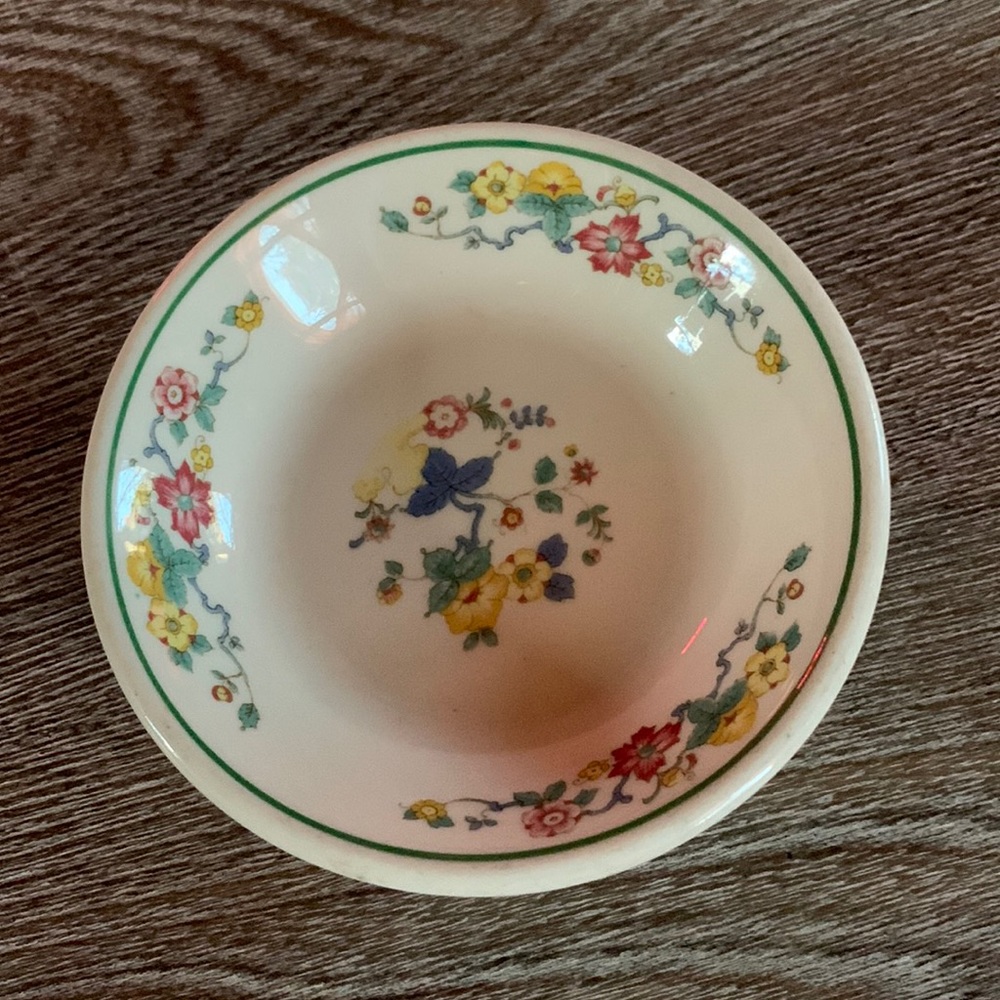 Old Ivory trinket ring dish. Floral print.